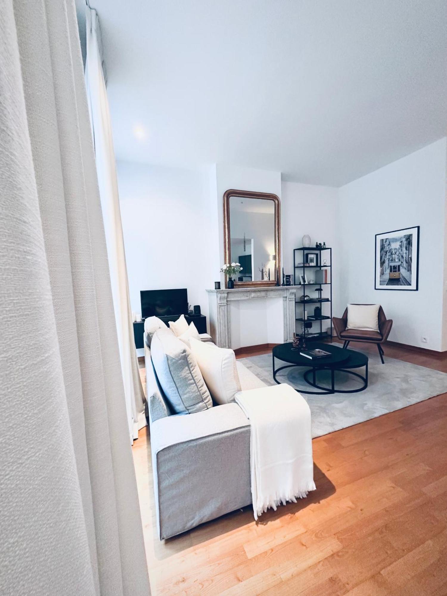 Superbe Appartement Au Coeur Du Sablon Bruksela Zewnętrze zdjęcie